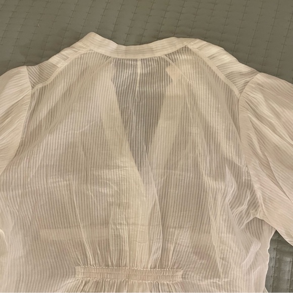 BCBGMAXAZRIA Women’s Short Sleeve Cotton Button Up Top - Picture 3 of 14